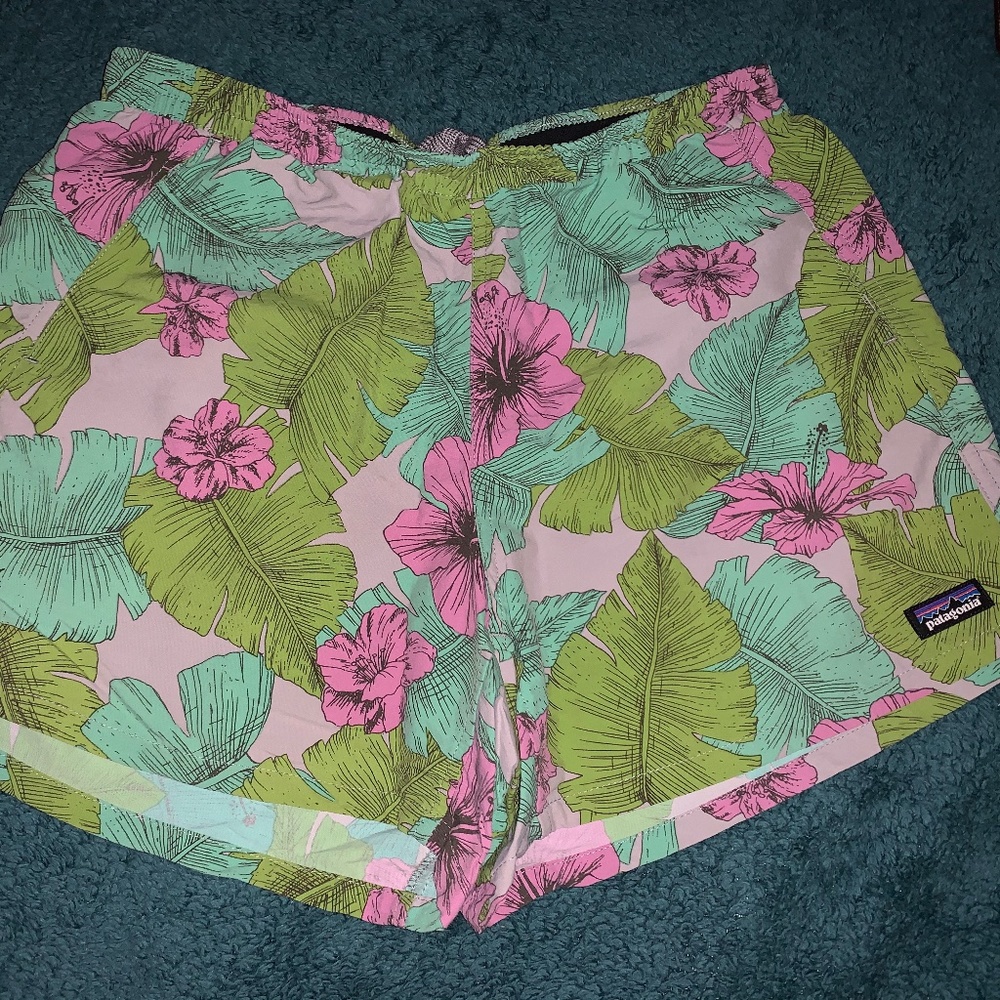 Patagonia Baggies 5" Flowers & Leaves, Large